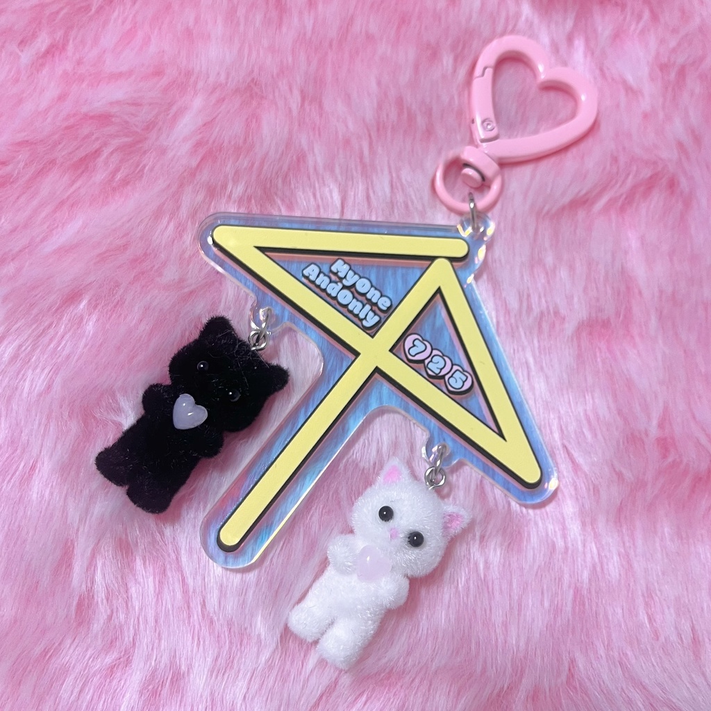 💌 夏五ねこ相合い傘 キーホルダー☂️