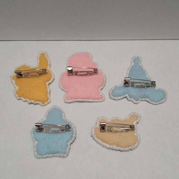 手刺繍ブローチ ポケモン