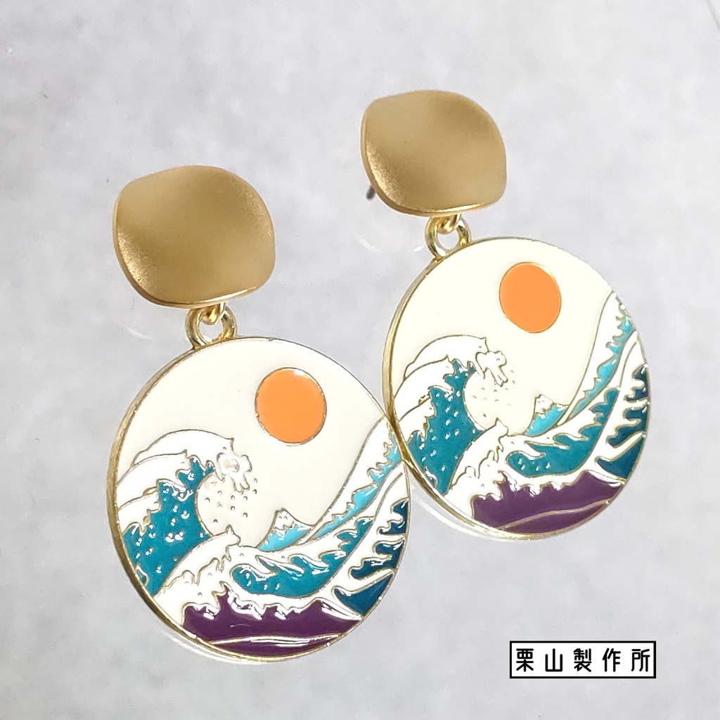 GC ピアス/波模様のサークルチャームで爽快で清々しく!カジュアルに!和装や着物と和せて!和風モダンに!