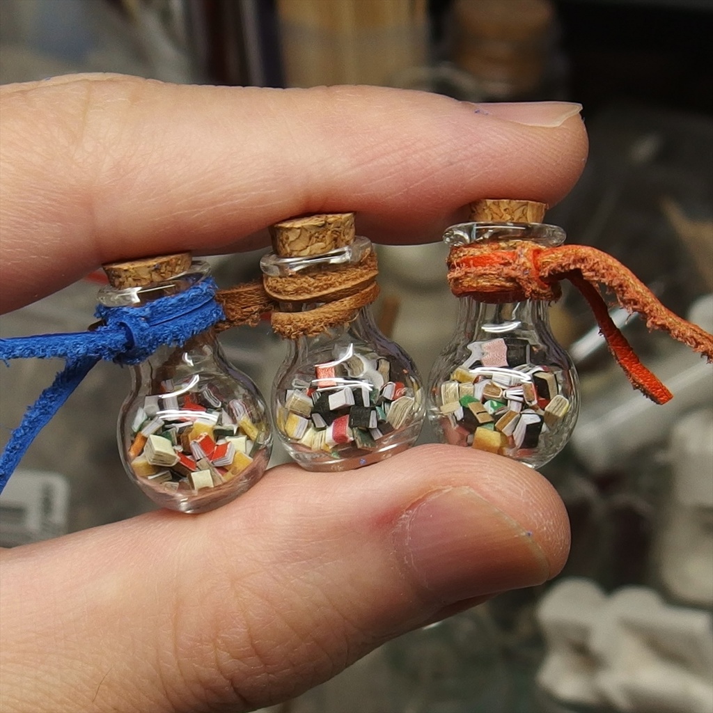 小瓶ガチャ売り