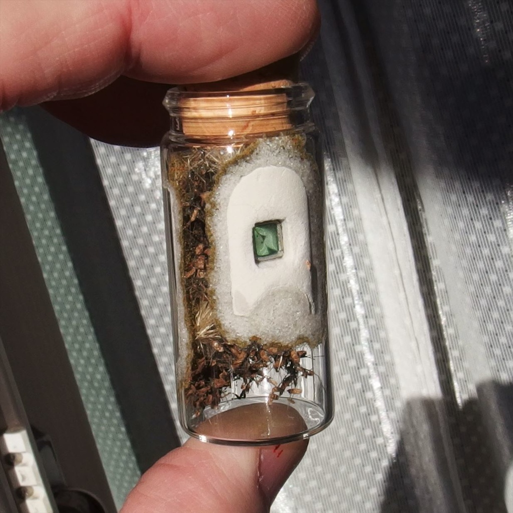 2017 窓辺(旗渡し)