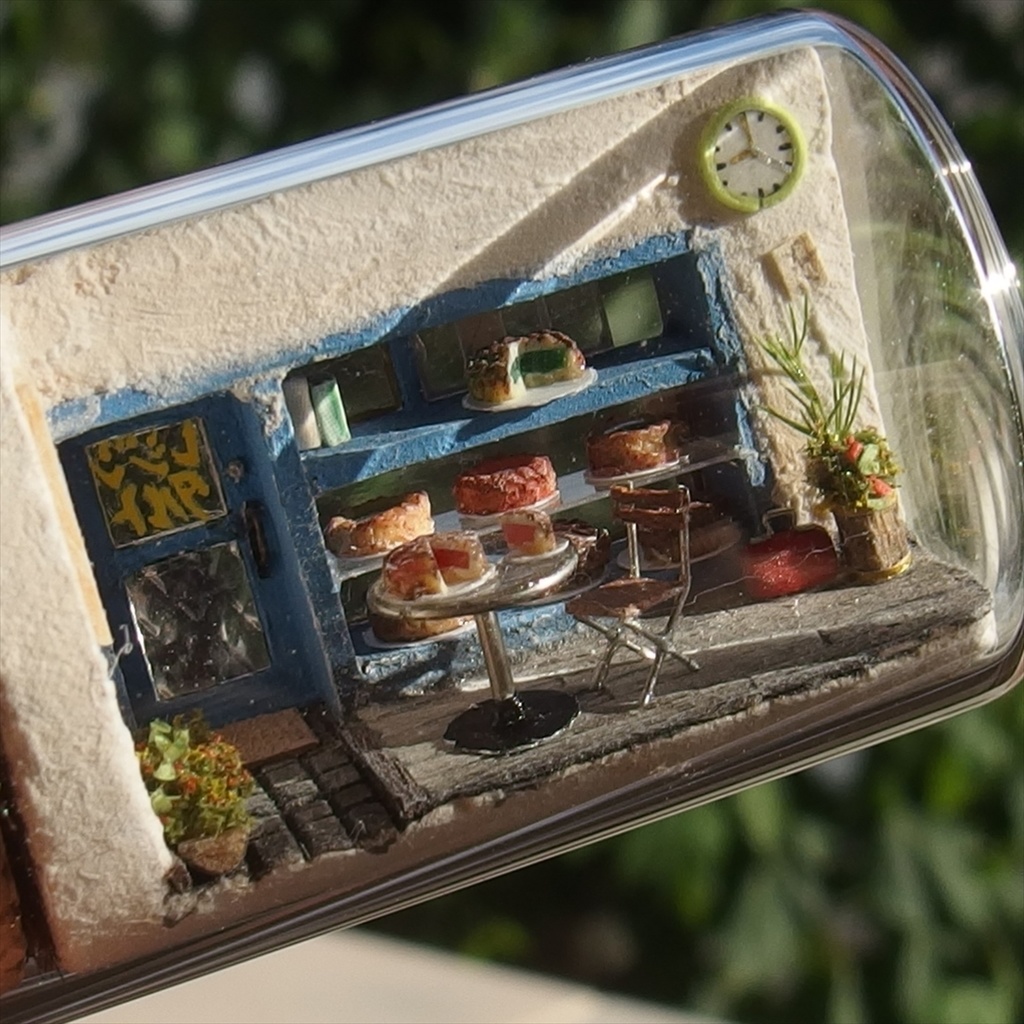 20240519 ミニチュアタルト屋の瓶詰 店名「レジンタルト」