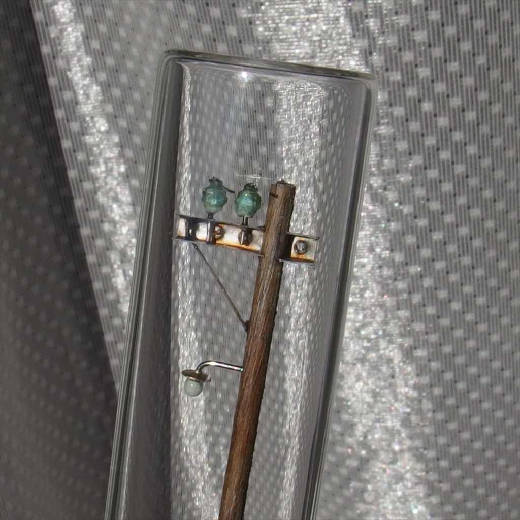 20240904 魔女と電柱