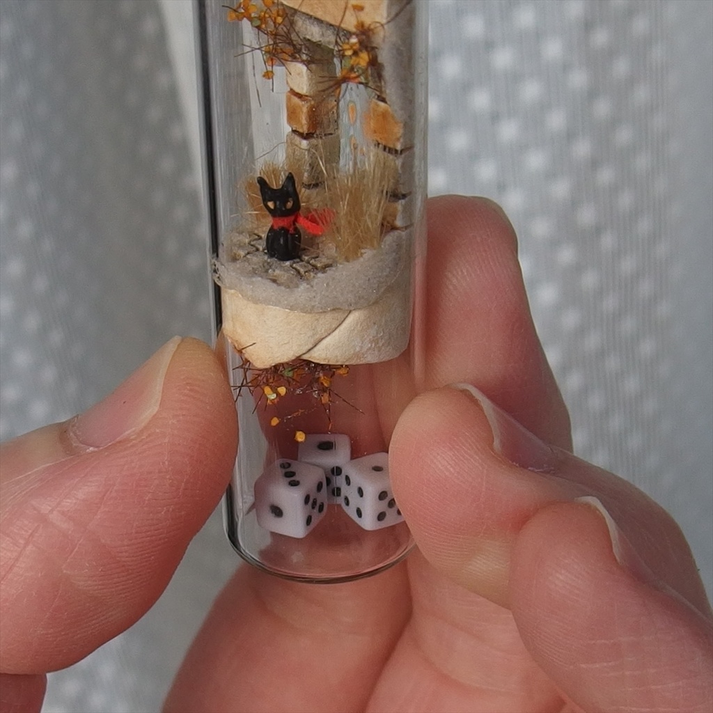 20250208 猫と胸壁のある門