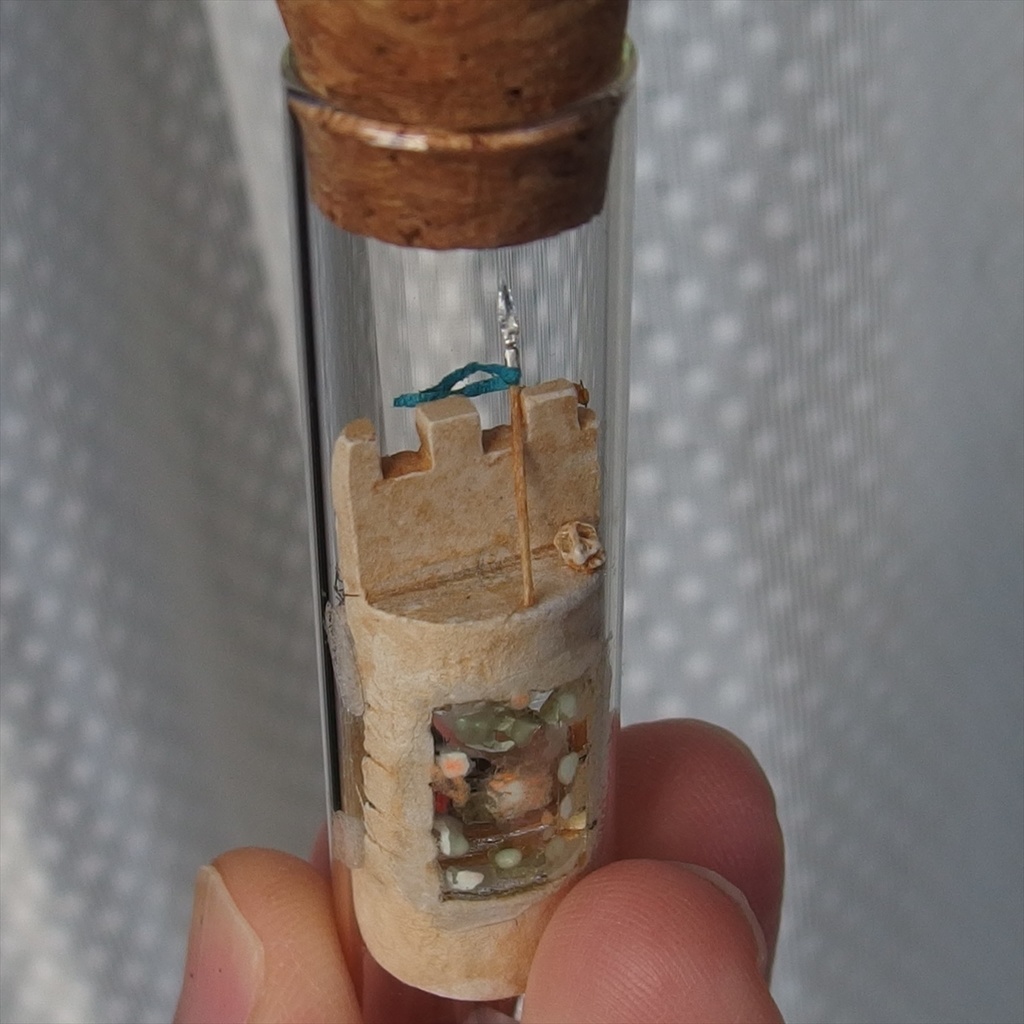 20250208 猫と胸壁のある門