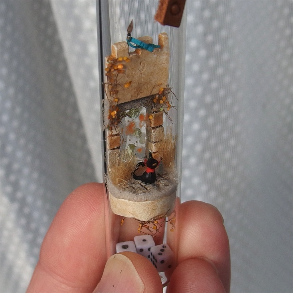 20250208 猫と胸壁のある門