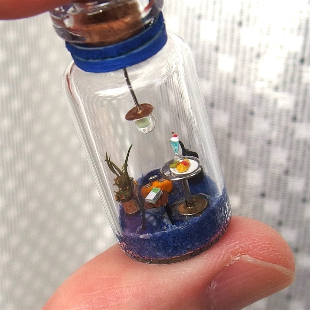 20250719 箱入り小瓶・ 猫とオムライス