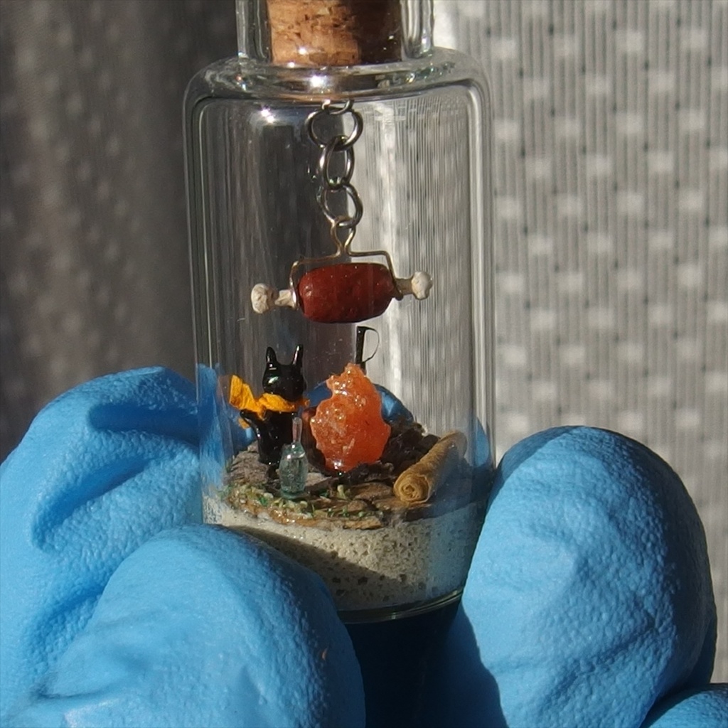 20260321 箱入り小瓶・猫と焚火