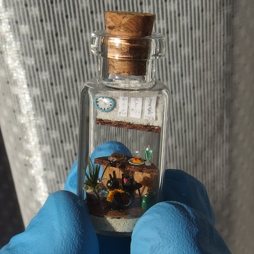 20260321 箱入り小瓶・猫と食堂