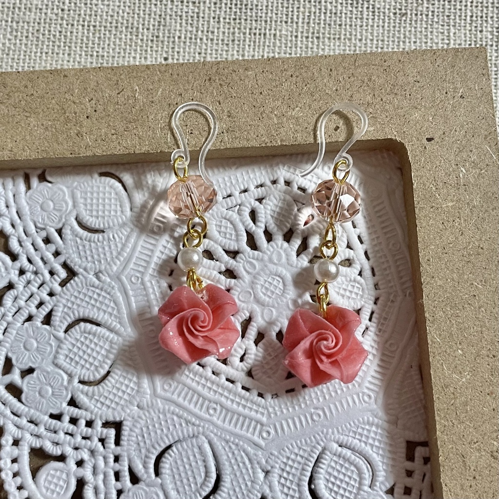 【お楽しみ】アクセサリー2点+ストラップorマスクチャーム1点セットパック