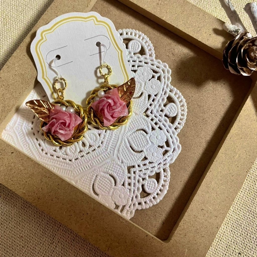 【お楽しみ】アクセサリー2点+ストラップorマスクチャーム1点セットパック