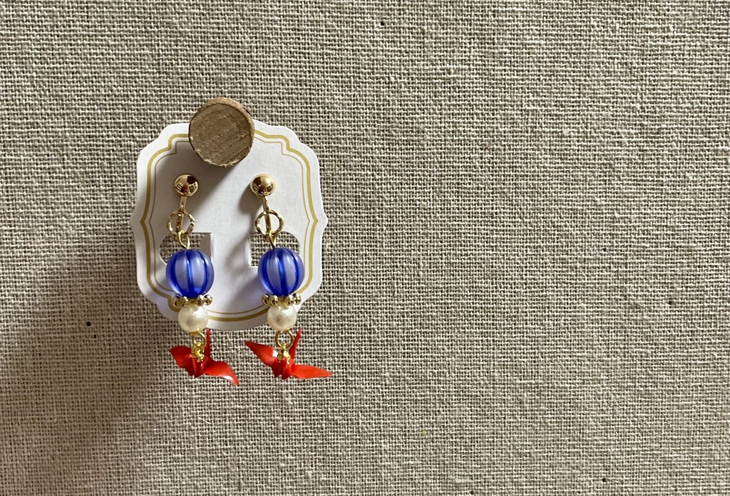 【折り鶴】まといイメージイヤリング【#コンパス】