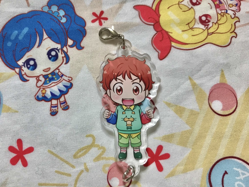 つながるらいちアクリルチャーム(変な服)