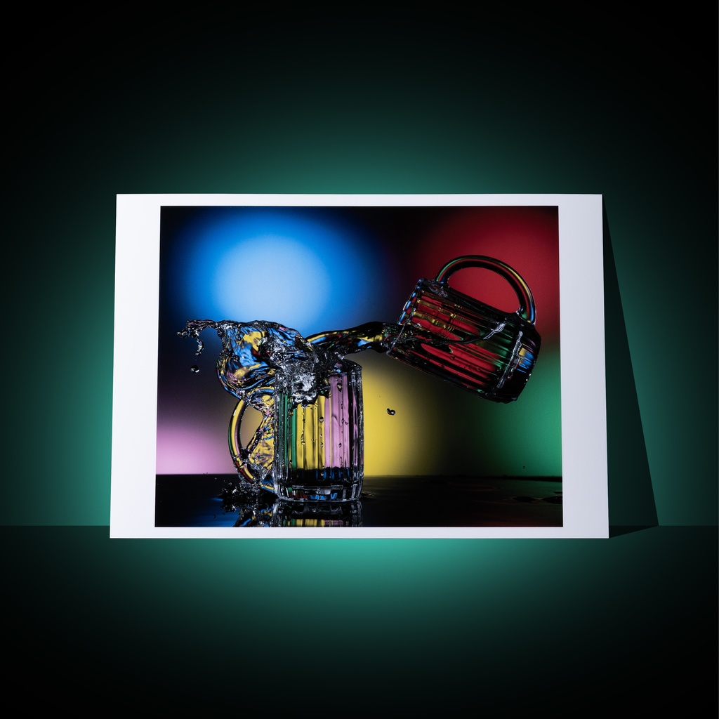 [A3 photo print] A colorful world of water and cups floating in the air