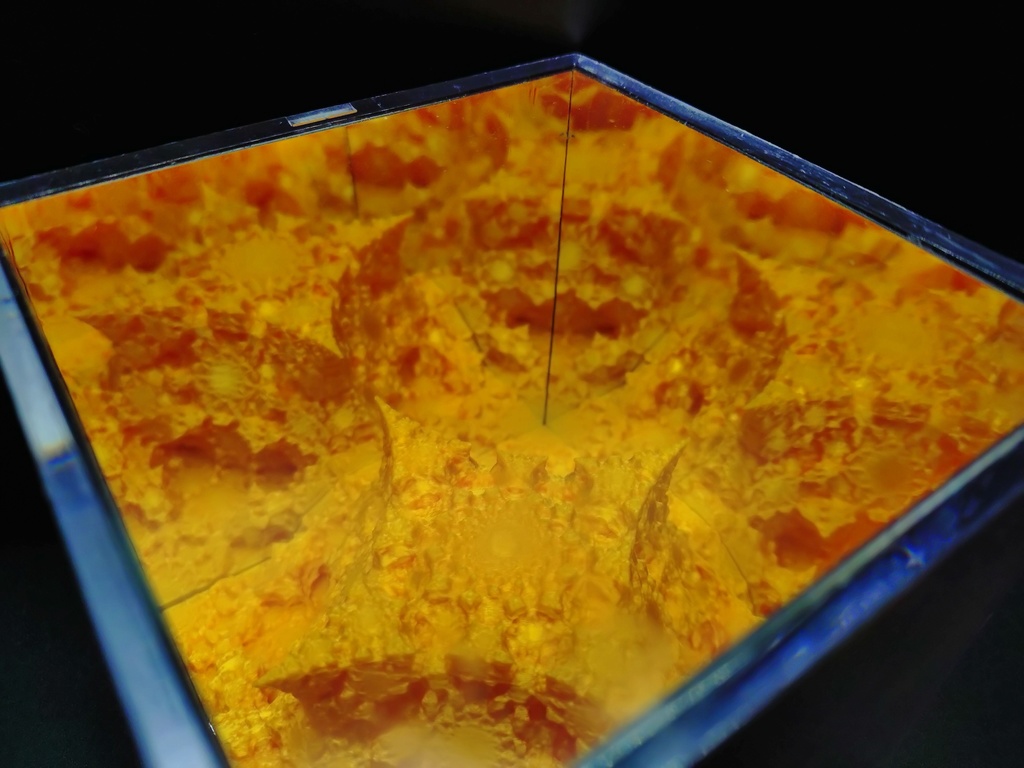 フラクタルボックス(yellow)