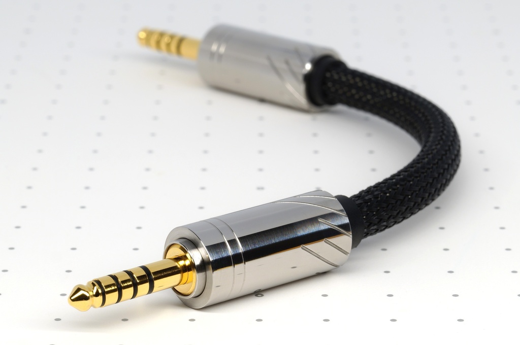 connect 02 (4.4mm 5極 ・3.5mm 3極)