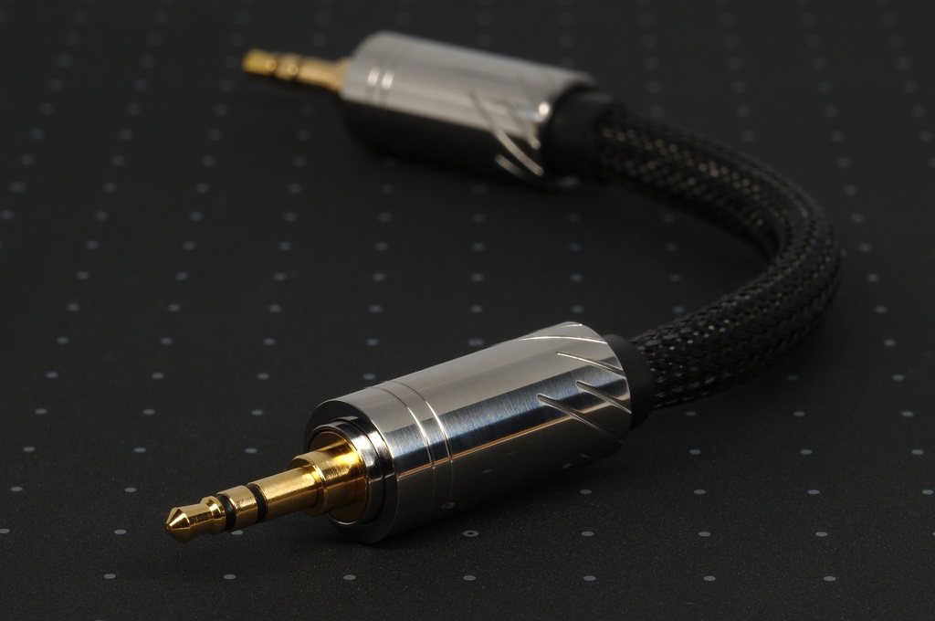 connect 02 (4.4mm 5極 ・3.5mm 3極)