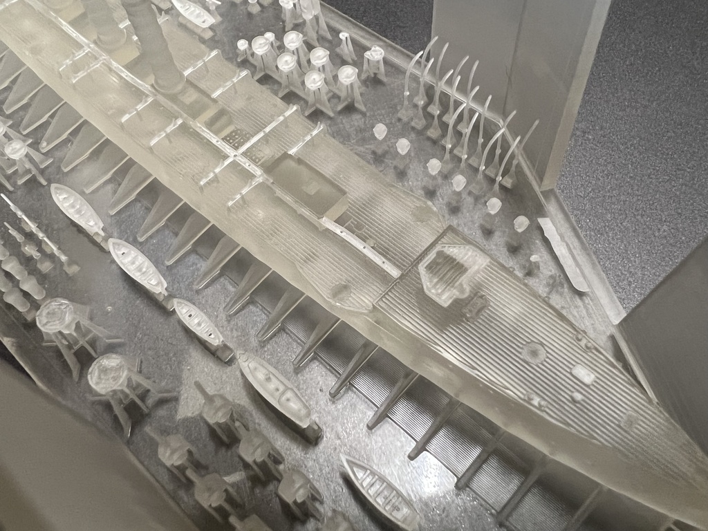 1/700 日本海軍 筑摩型防護巡洋艦 1隻