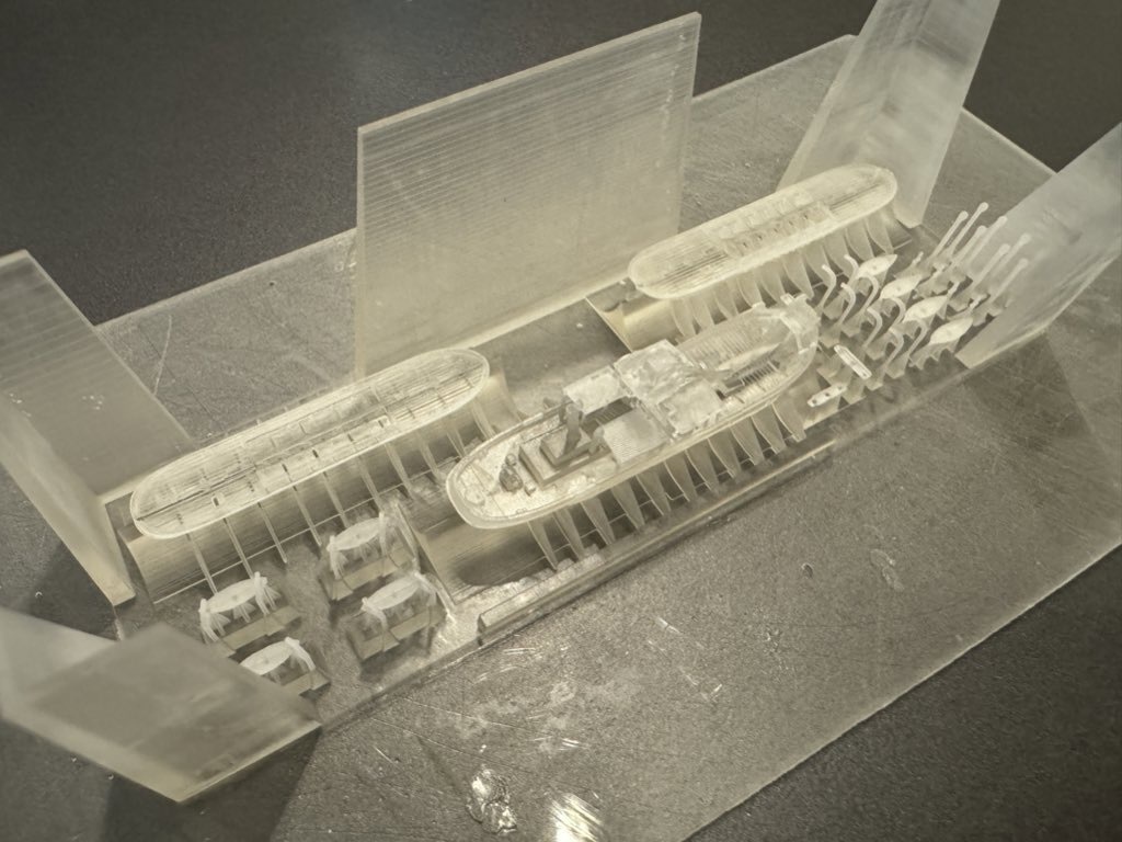 1/700 東京市 浚渫船「駒形丸」(土運船2隻付)1隻