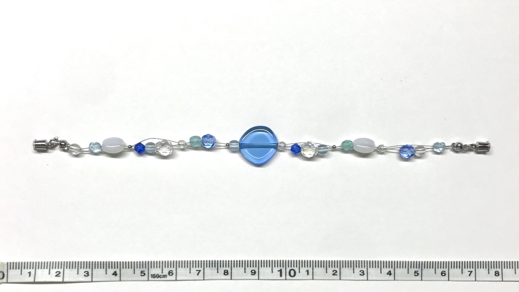 さざ波のブレスレット