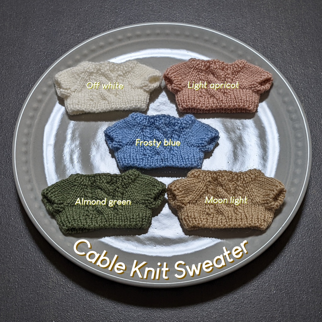 季節はずれのニットセーター