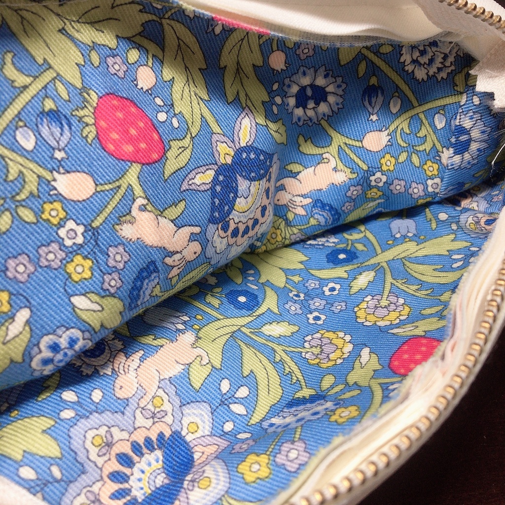 A3イメージポーチ ミカエル