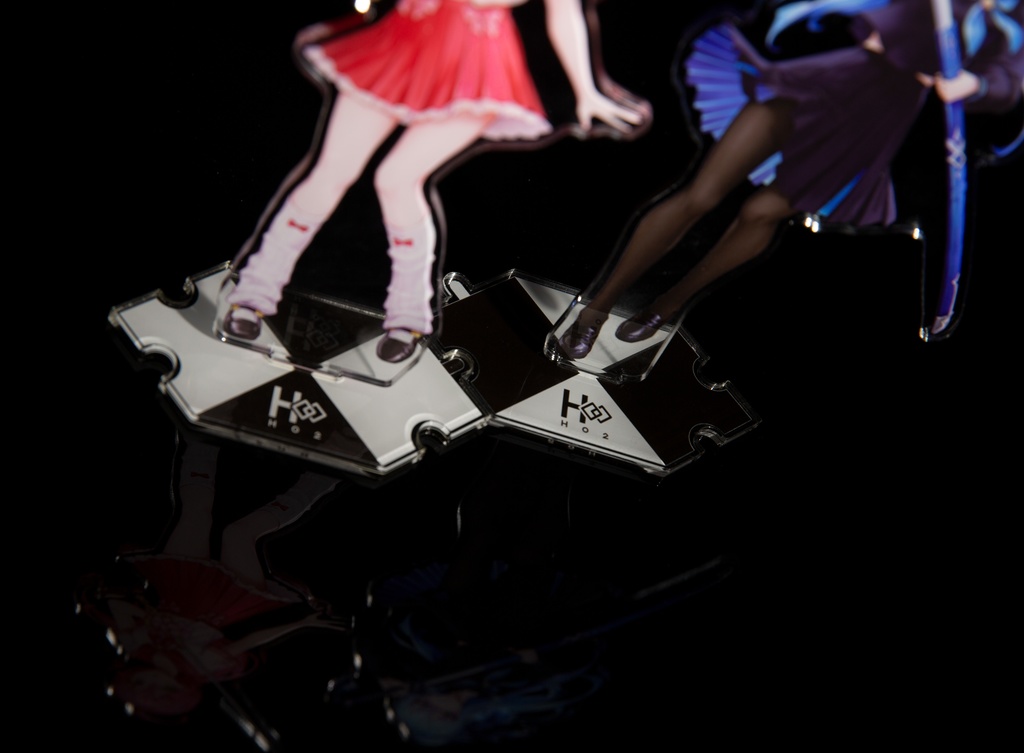 【holo live】Blade of Light and Shadow アクリルフィギュア