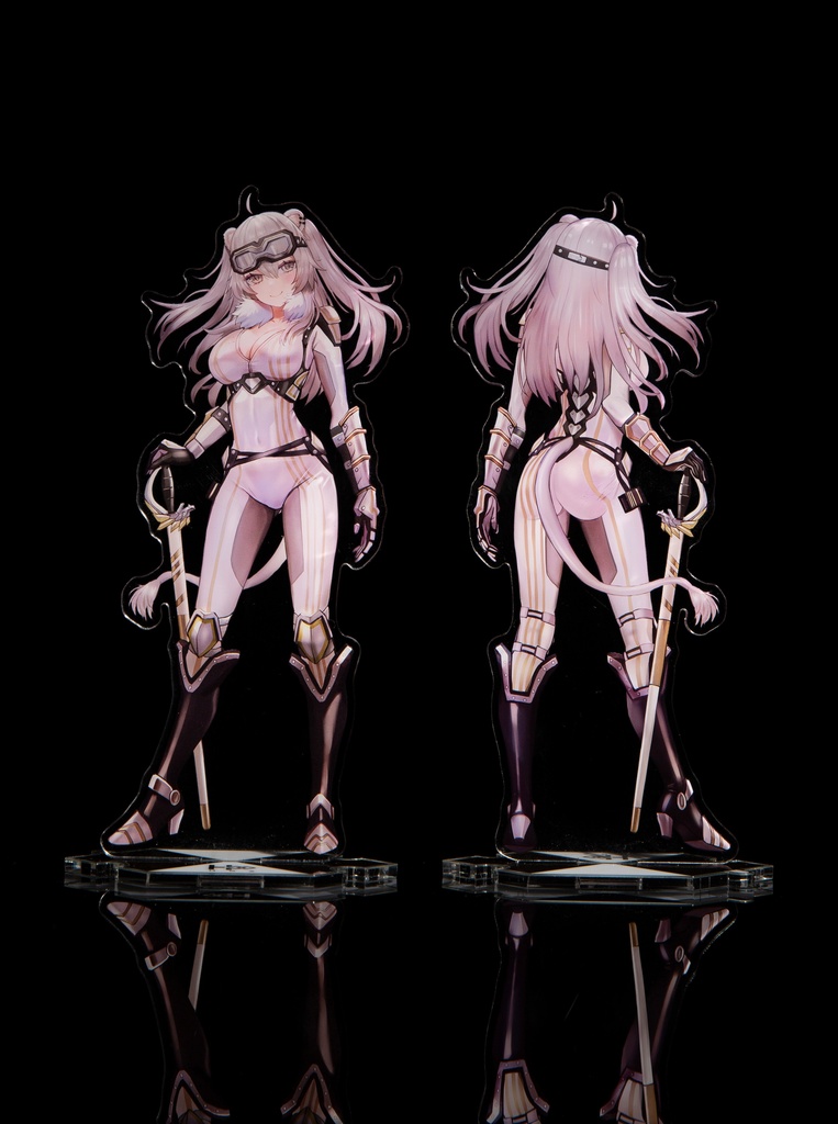 【holo live】Blade of Light and Shadow アクリルフィギュア