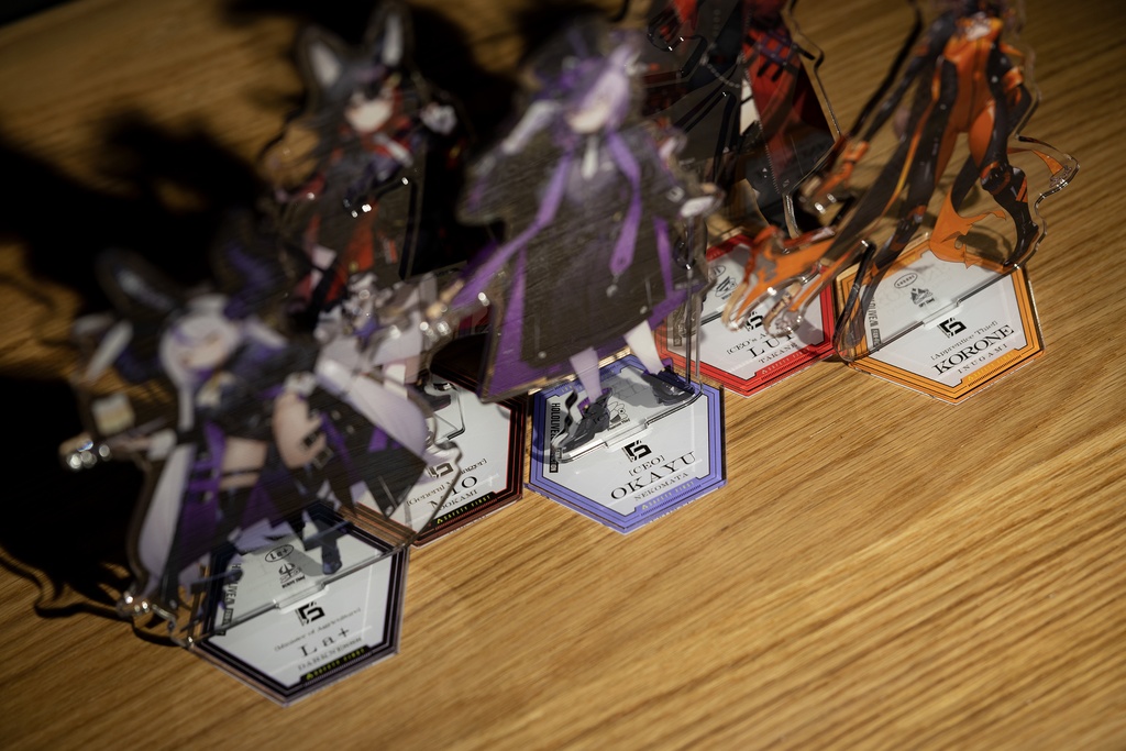 【THIEV'S CONSTRUCTION】泥棒建設 アクリルフィギュア&タペストリー「BOOTH予約限定」