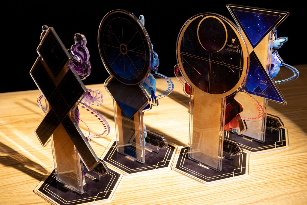 【HOLO-SPHERE vol.01】アクリルジオラマ(21CM)&タペストリー「BOOTH予約限定」