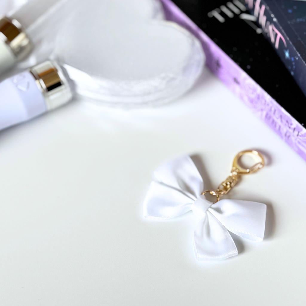 推し色 リボン バッグチャーム キーホルダー 白 ホワイト white