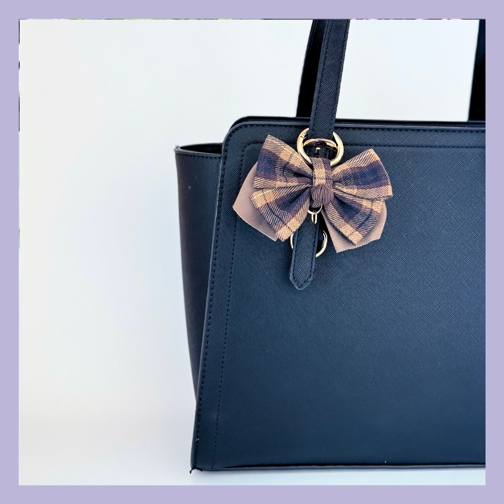 ラ・ボンボニエール 秋生まれ組 イメージリボンのバッグチャーム