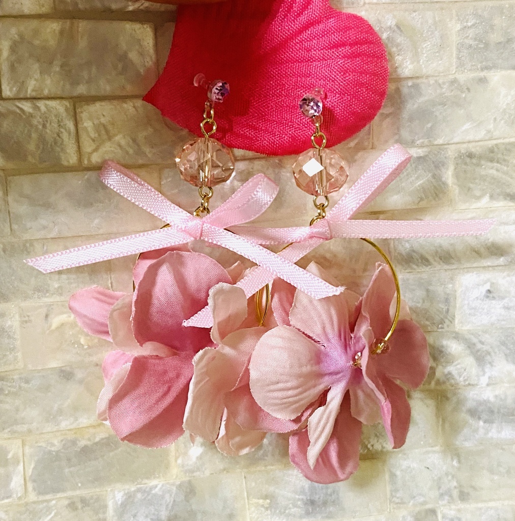 花びらのドリーミングイヤアクセ ピアス・イヤリング