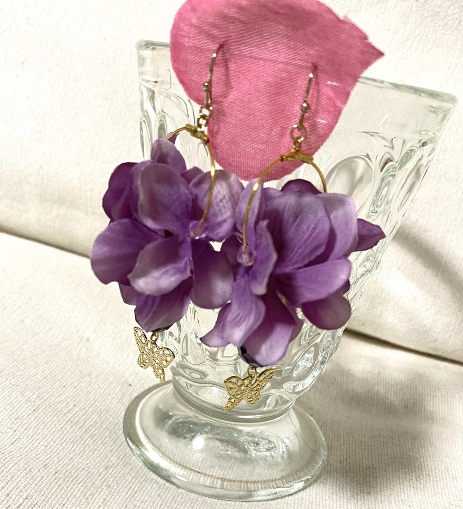 花びらのドリーミングイヤアクセ ピアス・イヤリング