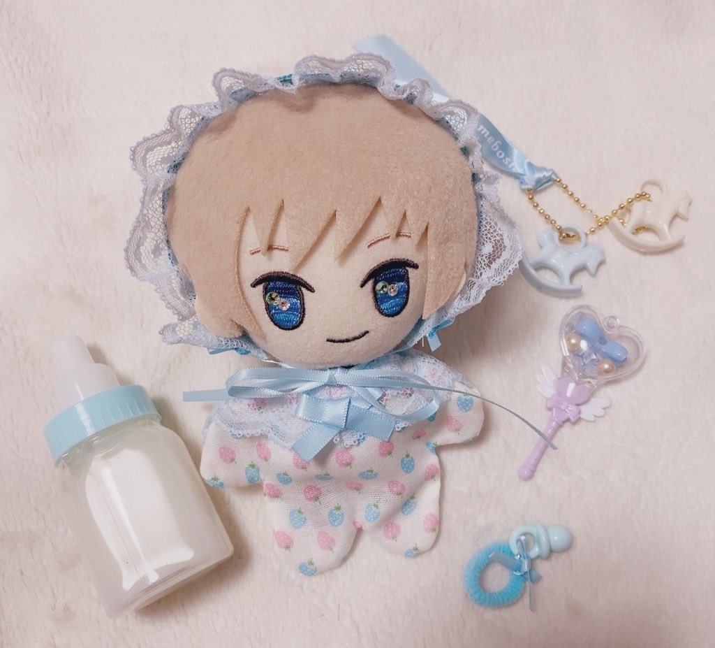 いちごのヘッドドレスとハートエプロンの いちごのかわいい妖精さんセット(再販の為パーツ変更有)