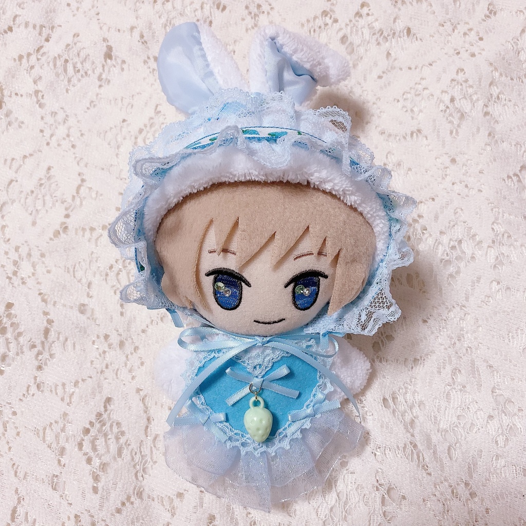 いちごのヘッドドレスとハートエプロンの いちごのかわいい妖精さんセット(再販の為パーツ変更有)