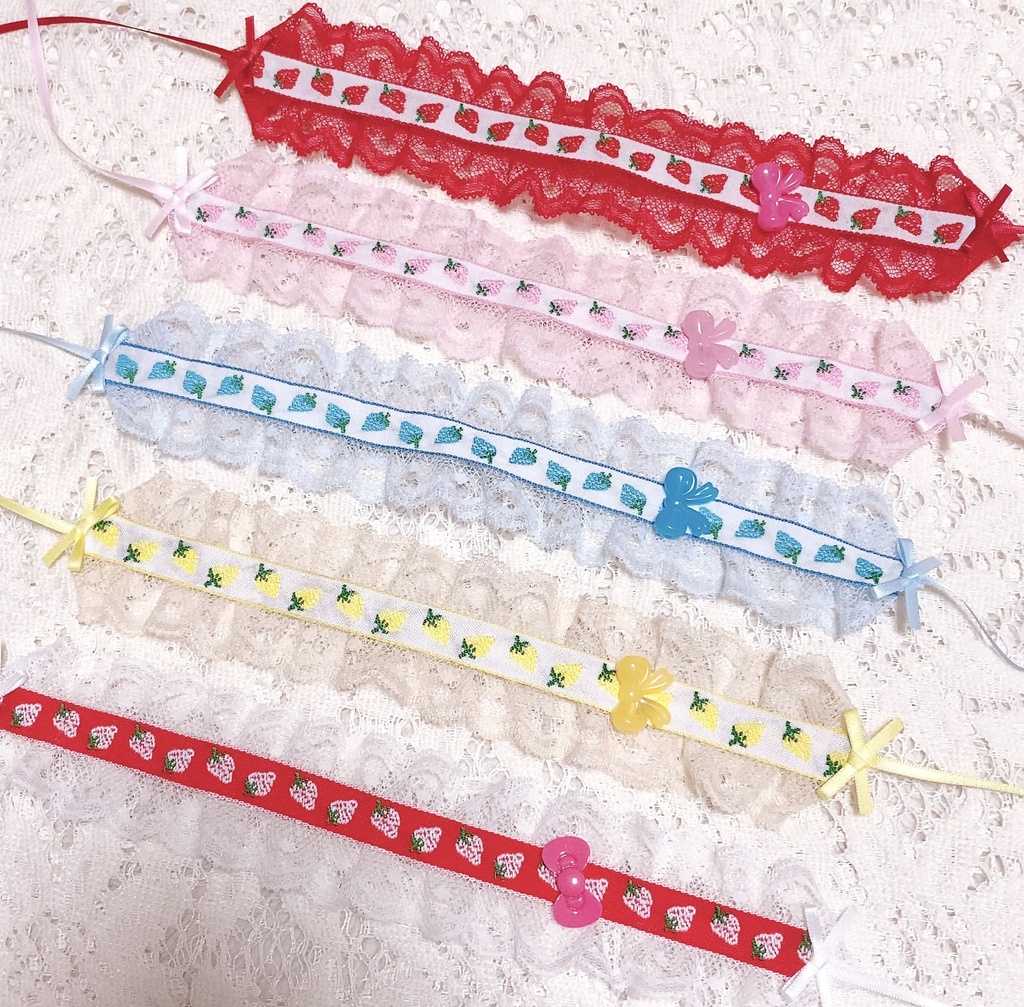 いちごのヘッドドレスとハートエプロンの いちごのかわいい妖精さんセット(再販の為パーツ変更有)