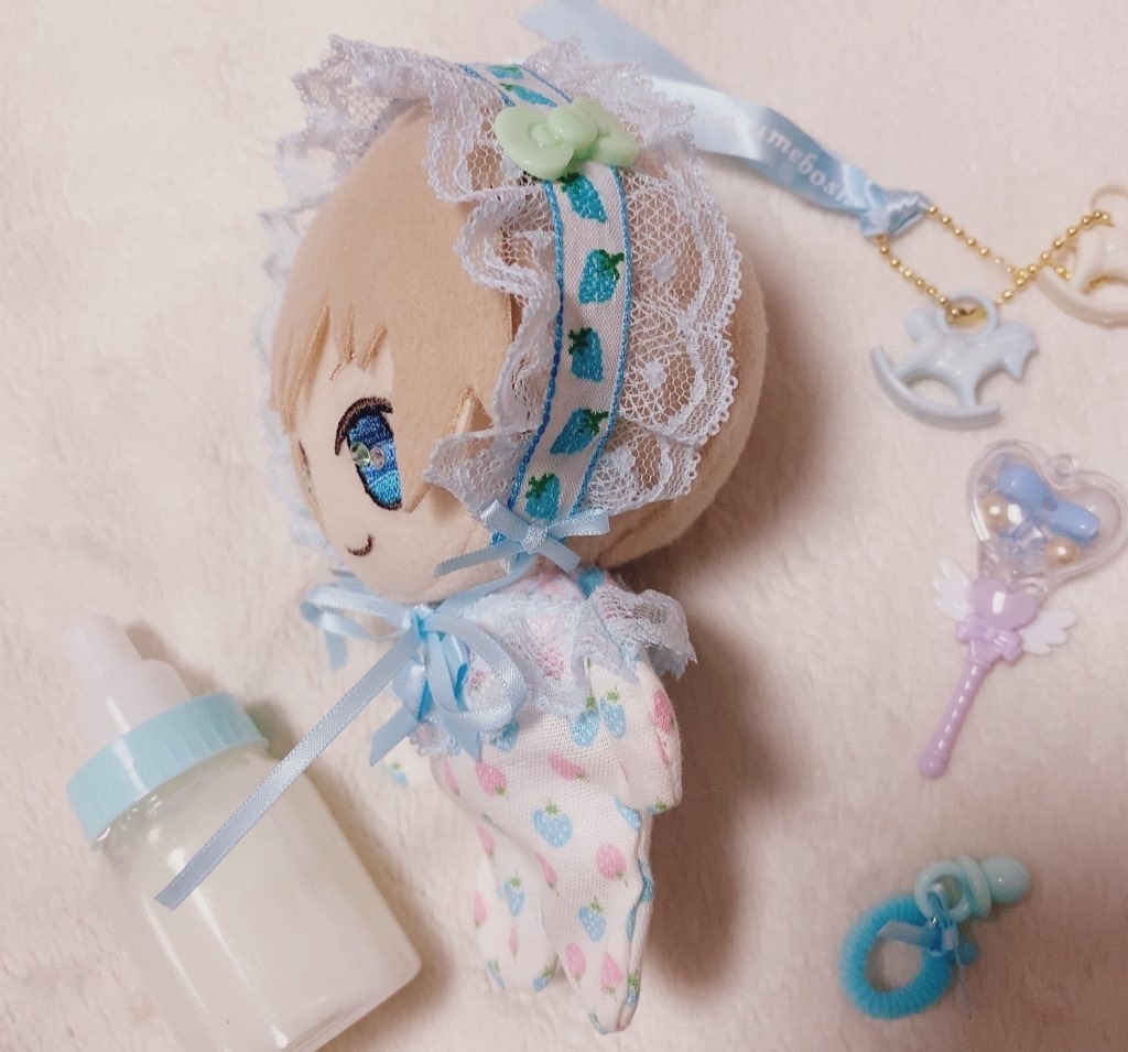 いちごのヘッドドレスとハートエプロンの いちごのかわいい妖精さんセット(再販の為パーツ変更有)