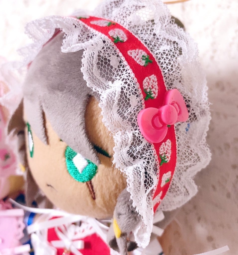 いちごのヘッドドレスとハートエプロンの いちごのかわいい妖精さんセット(再販の為パーツ変更有)