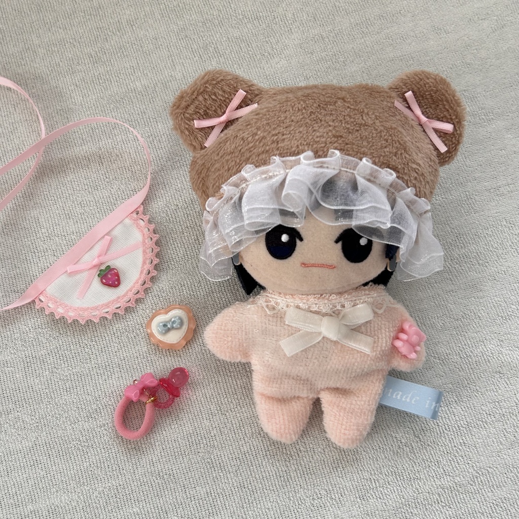くま耳帽子とあかちゃん服のセット