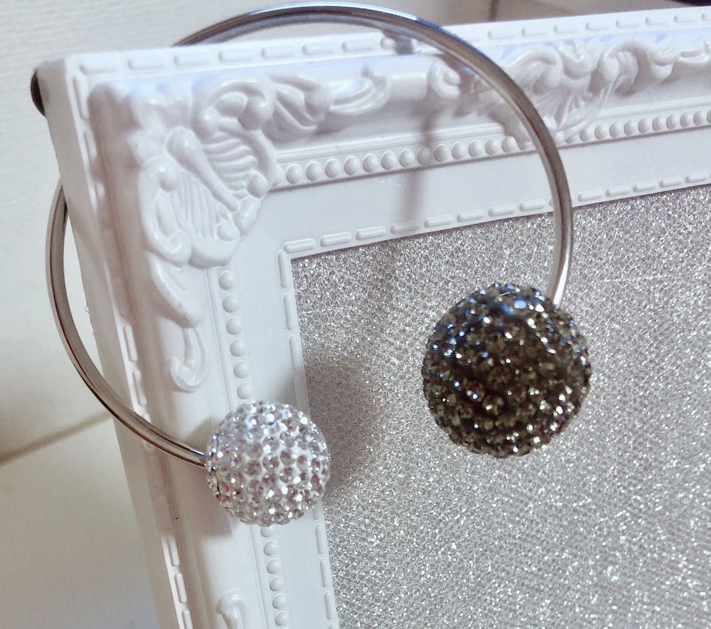 スワロフスキー 二色ブレスレット