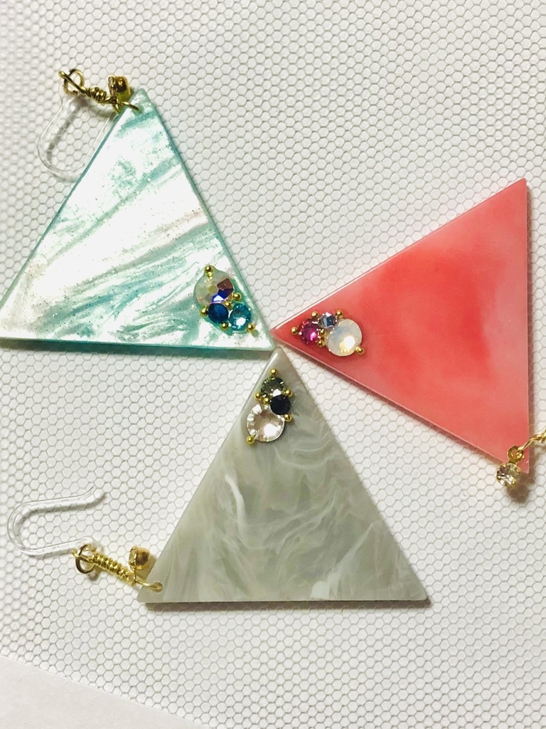 THRIVEカラー モチーフピアス