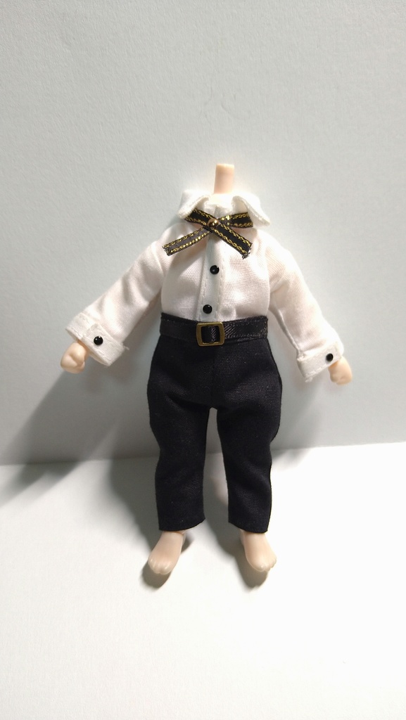 燕尾ベスト(ねんどろいどどーるサイズ)