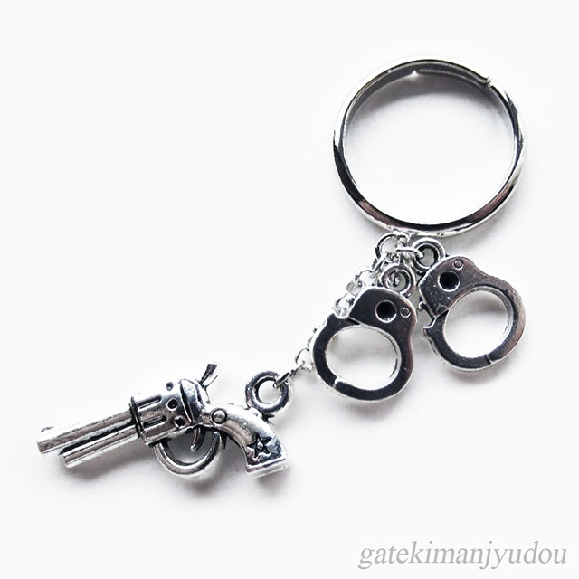 手錠とピストルのリング(フリーサイズ)