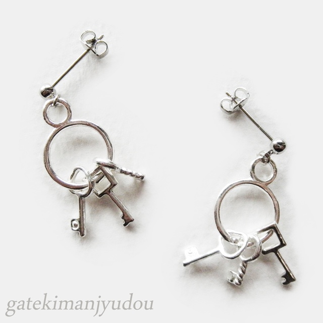 鍵の束のピアス【イヤリング等変更可】