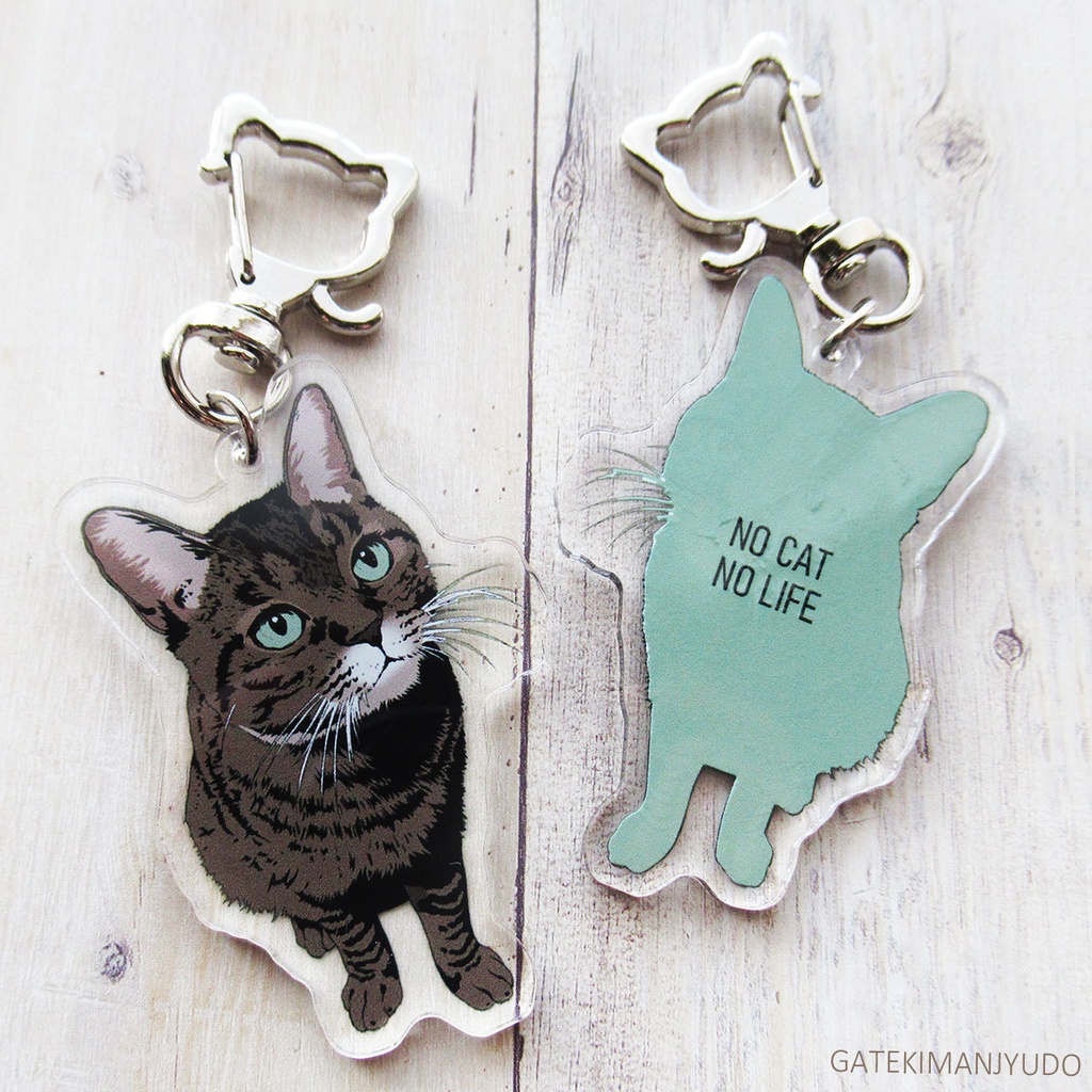 キジトラ猫のアクリルキーホルダー