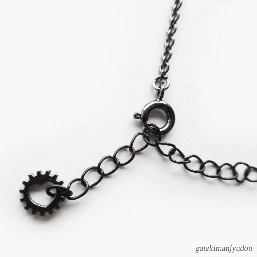 ブラックピストルネックレス【長さ変更可】