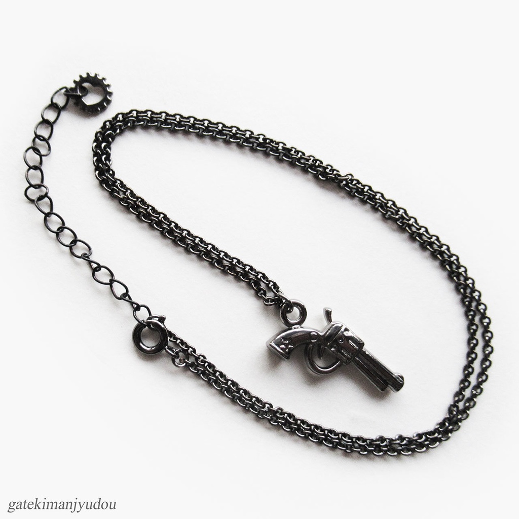 ブラックピストルネックレス【長さ変更可】