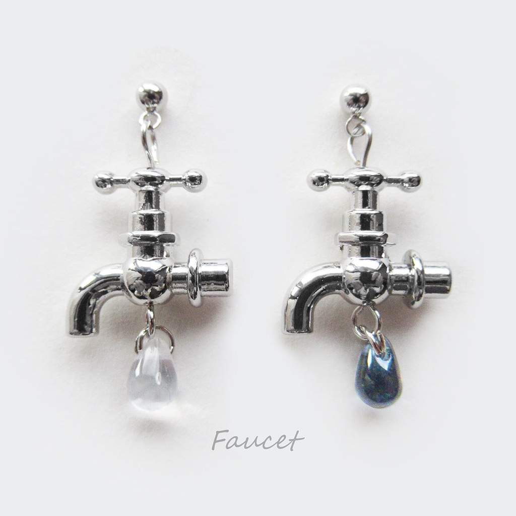 蛇口ピアス/クリアorブルー【イヤリング等変更可】
