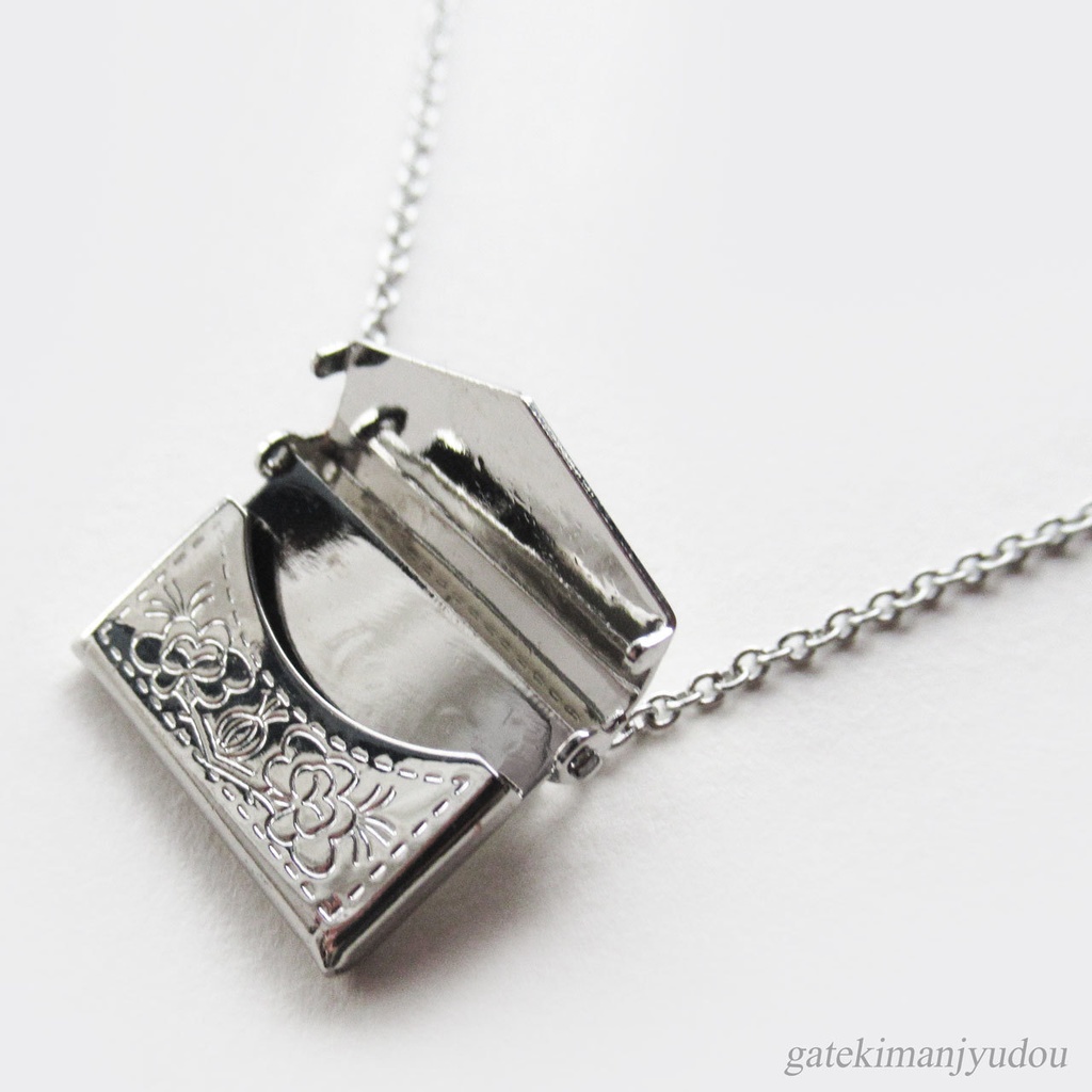 手紙のロケットペンダント【長さ変更可】